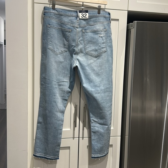 Gap High Waist Cigarette Distressed Slim Jeans Ankle Length Raw Hem Size 14 - Picture 8 of 16